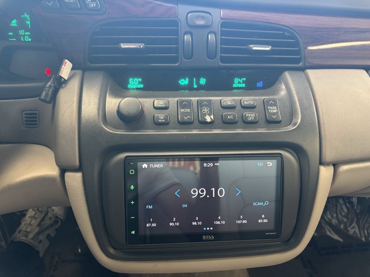 Used 2005 Cadillac De Ville FWD image 16
