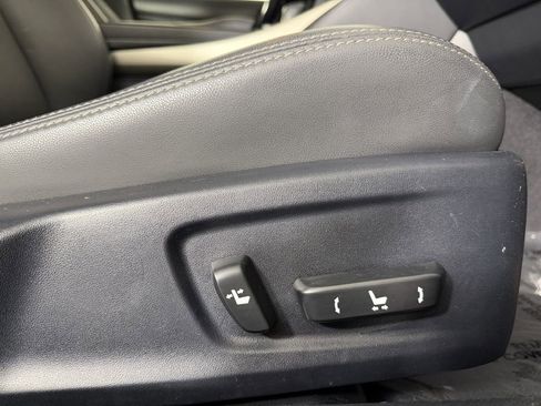 Used 2016 Lexus IS 300 AWD w/ Navigation System Package image 36