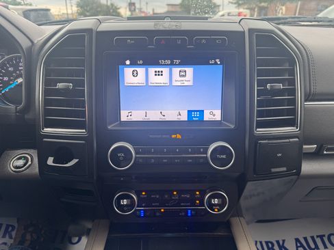 Used 2018 Ford Expedition Limited w/ Equipment Group 302A RWD image 24