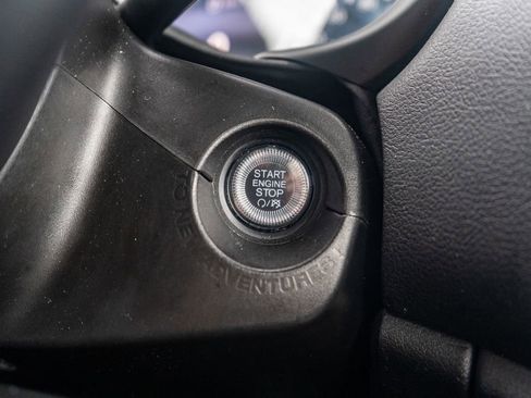 Used 2023 Jeep Renegade Limited image 24