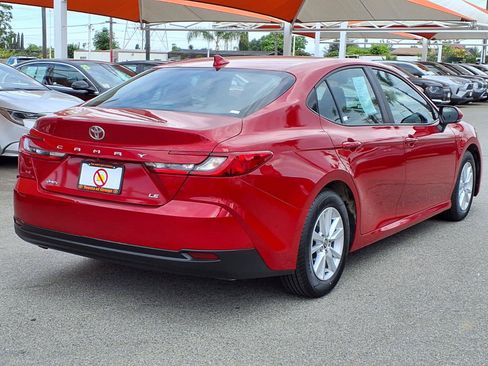 Used 2025 Toyota Camry LE FWD image 6