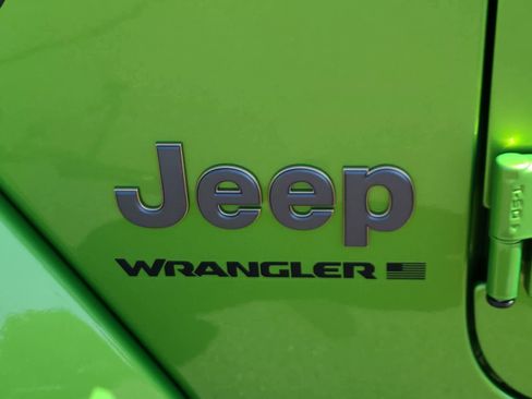 New 2025 Jeep Wrangler Unlimited Rubicon 392 image 15