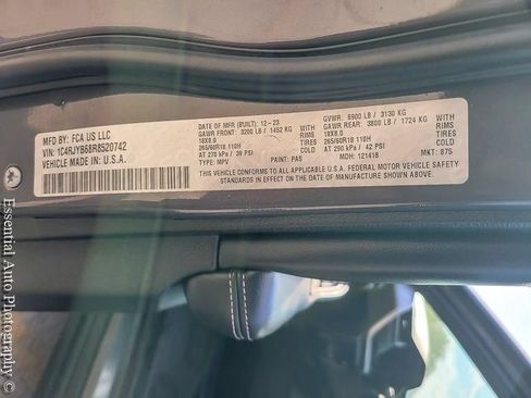 Used 2024 Jeep Grand Cherokee Limited 4xe AWD/4WD image 32