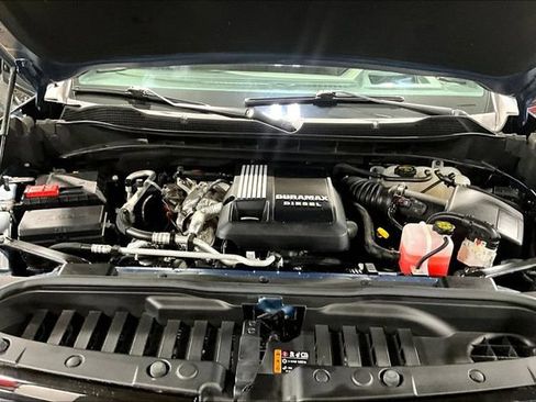 Certified 2024 Chevrolet Silverado 1500 ZR2 w/ Technology Package AWD/4WD image 30