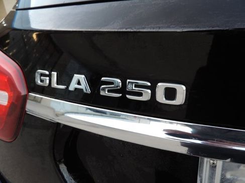 Used 2019 Mercedes-Benz GLA 250 GLA 250 image 21