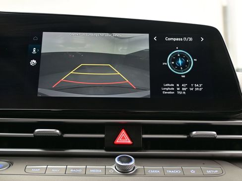 Certified 2023 Hyundai Elantra SEL w/ Convenience Package FWD image 16