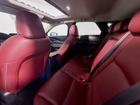 Used 2025 MAZDA CX-30 AWD 2.5 S w/ Preferred Package image 23