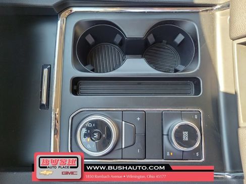 Used 2024 Ford Expedition XLT AWD/4WD image 32