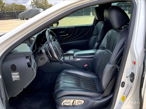 Certified 2022 Lexus LS 500 LS 500 4DR SEDAN w/ Luxury Package image 8