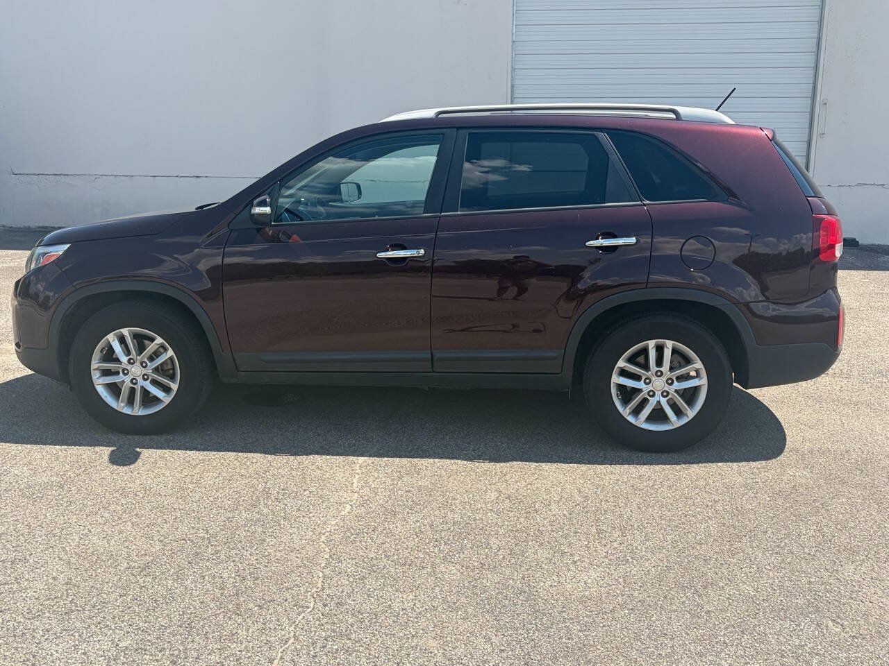 Used 2015 Kia Sorento LX FWD image 2