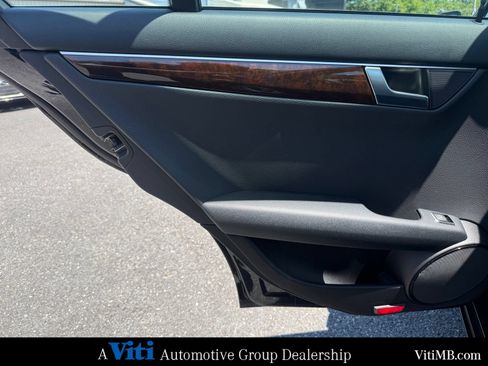 Used 2014 Mercedes-Benz C 300 4MATIC Sedan image 20