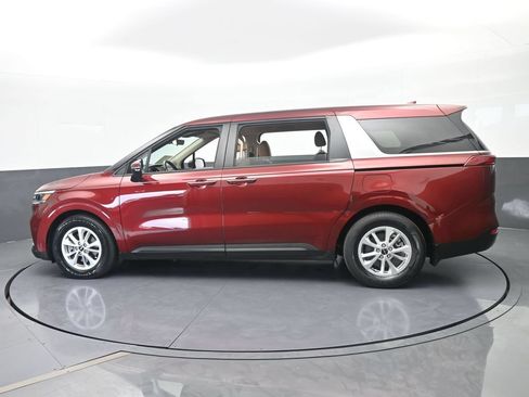 Used 2023 Kia Carnival LX w/ Paint Protection Package FWD image 3