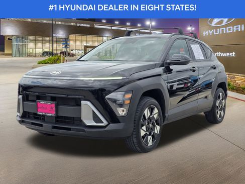 Certified 2024 Hyundai Kona SEL w/ Convenience Package image 2