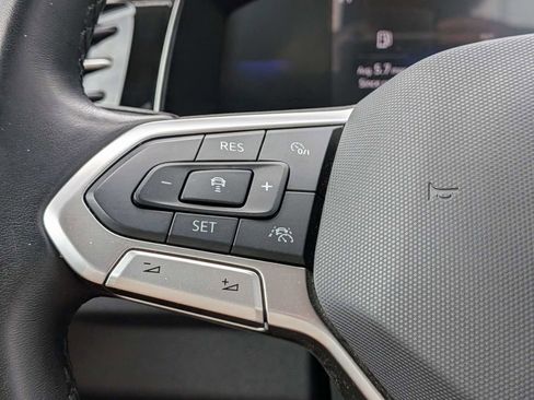 Used 2025 Volkswagen Jetta SE FWD image 30