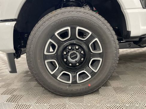 New 2026 Ford F250 Platinum AWD/4WD image 13