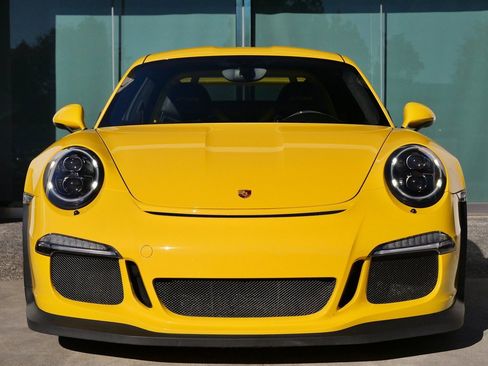 Used 2016 Porsche 911 GT3 RS w/ Sound Package Plus image 2