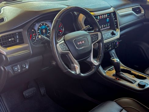 Used 2019 GMC Acadia Denali w/ Technology Package AWD/4WD image 14