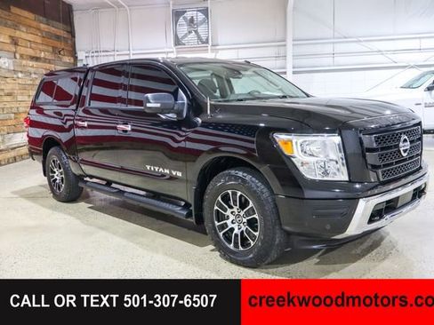 Used 2020 Nissan Titan SV w/ SV Convenience Package AWD/4WD image 31
