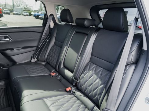 New 2026 Nissan Rogue Platinum image 22