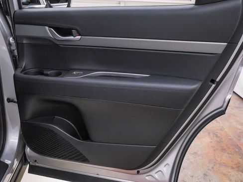 Certified 2025 Hyundai Palisade SEL FWD image 29