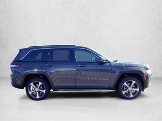 New 2026 Jeep Grand Cherokee Limited w/ Luxury Tech Group II AWD/4WD video 4