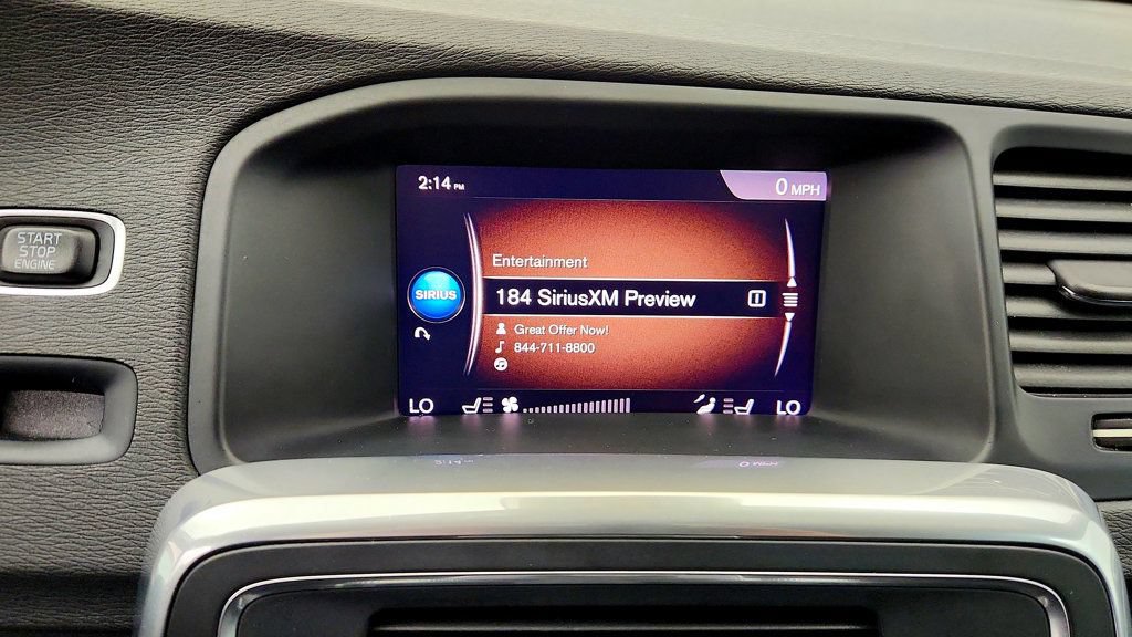 Used 2018 Volvo V60 T5 Cross Country w/ Convenience Package AWD/4WD image 18