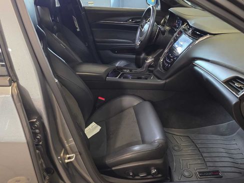 Used 2019 Cadillac CTS V w/ Carbon Fiber Package RWD image 11