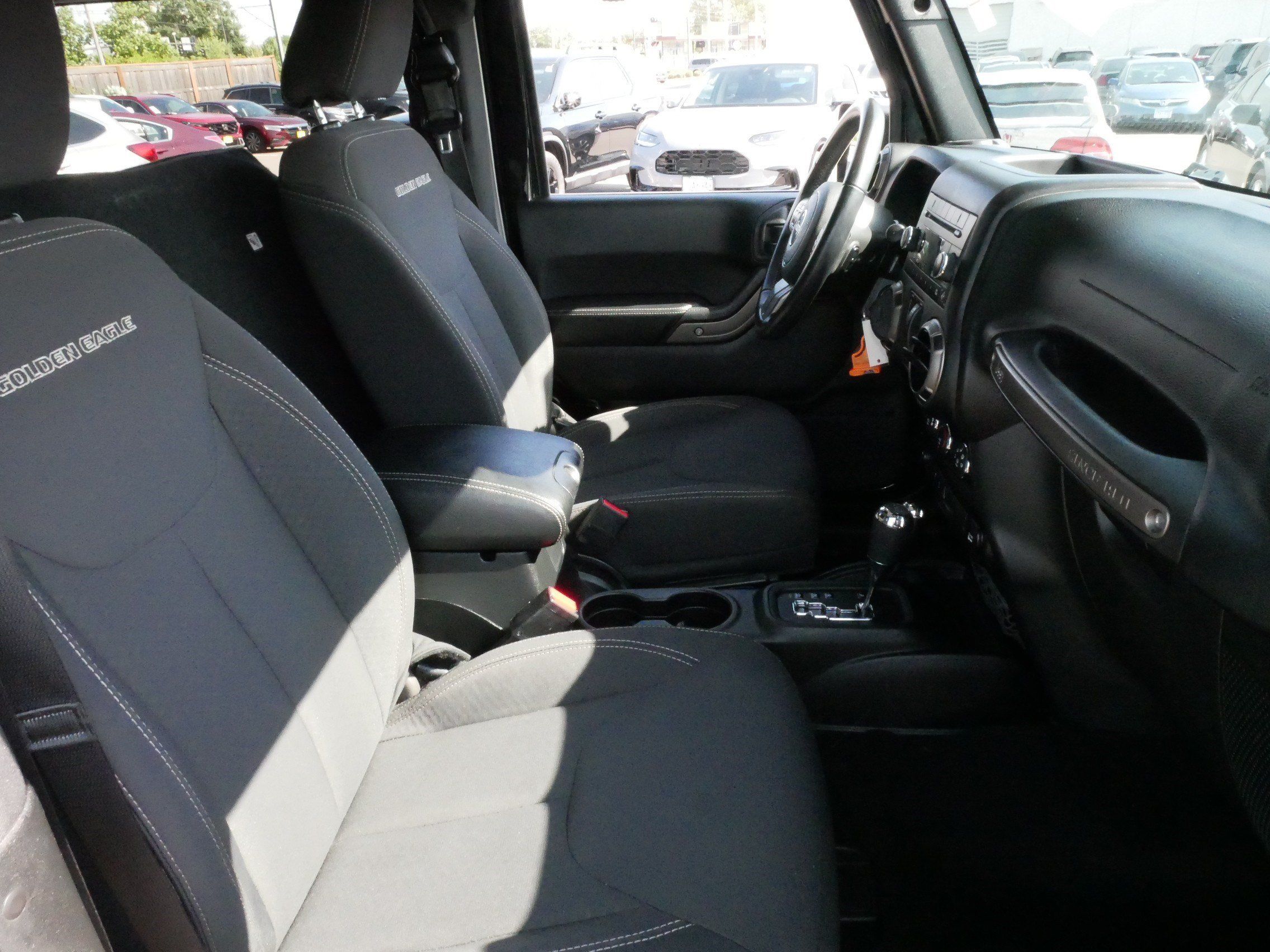 Used 2018 Jeep Wrangler Sport AWD/4WD image 11