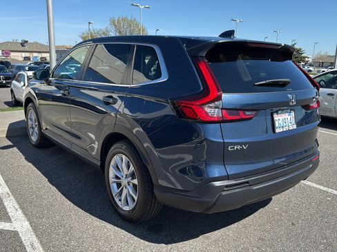 Used 2023 Honda CR-V EX image 10