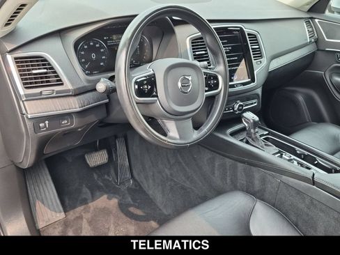 Used 2020 Volvo XC90 T5 Momentum AWD/4WD image 2