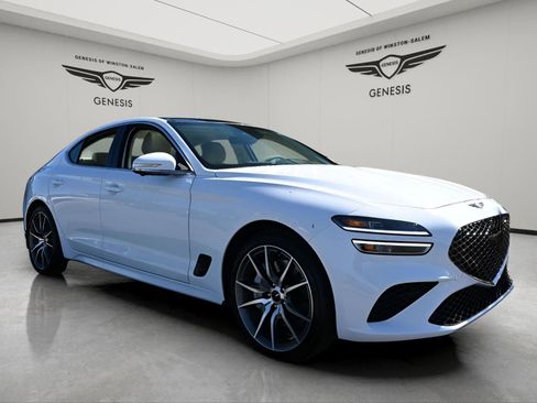 New 2026 Genesis G70 2.5T Prestige image 3