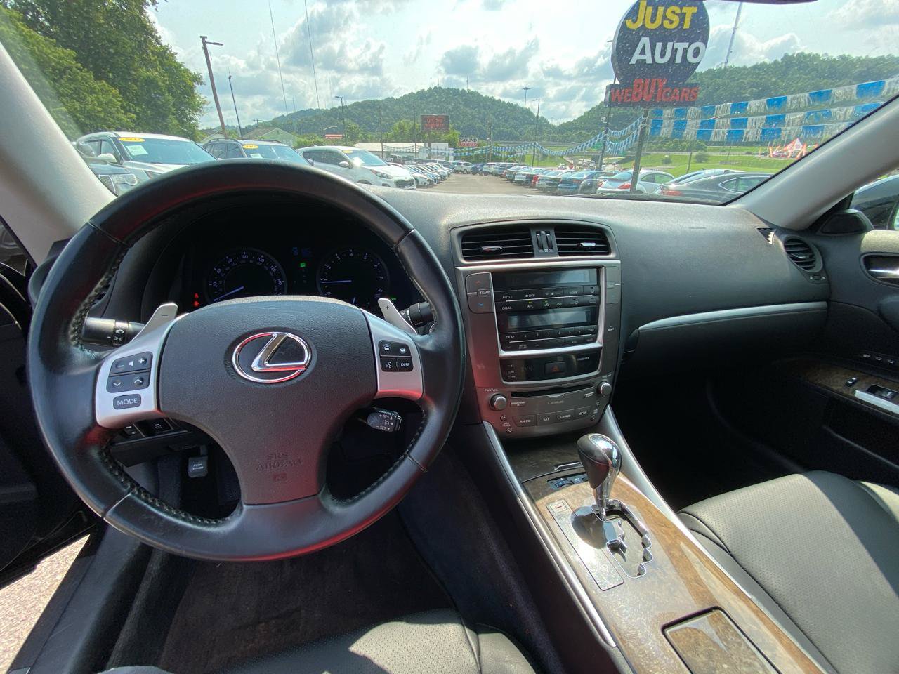 Used 2012 Lexus IS 250C w/ Luxury Pkg RWD image 21
