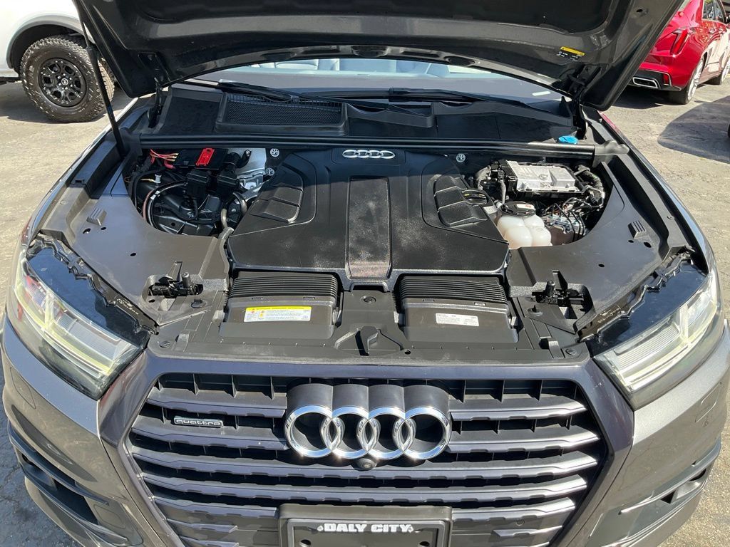 Used 2019 Audi Q7 3.0T Prestige w/ Prestige Package AWD/4WD image 14