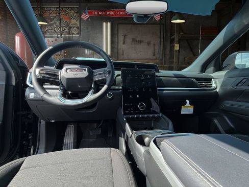 New 2026 GMC Terrain Elevation w/ Black Edition AWD/4WD image 21