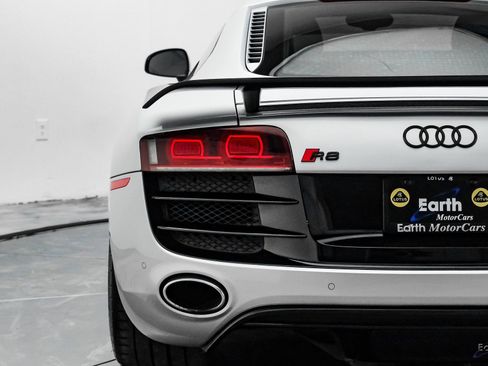 Used 2010 Audi R8 V10 image 16