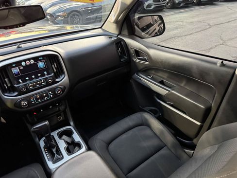 Used 2015 Chevrolet Colorado LT w/ LT Convenience Package AWD/4WD image 34