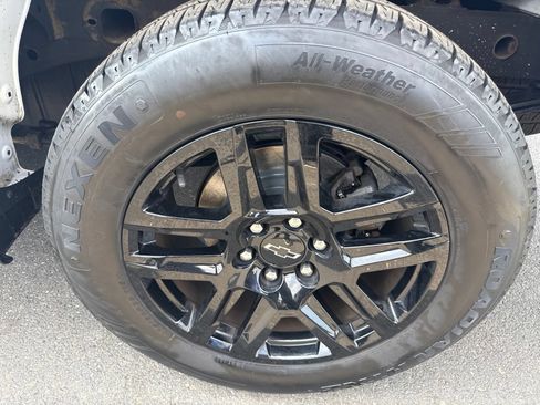 Used 2021 Chevrolet Silverado 1500 Custom w/ Rally Edition AWD/4WD image 10