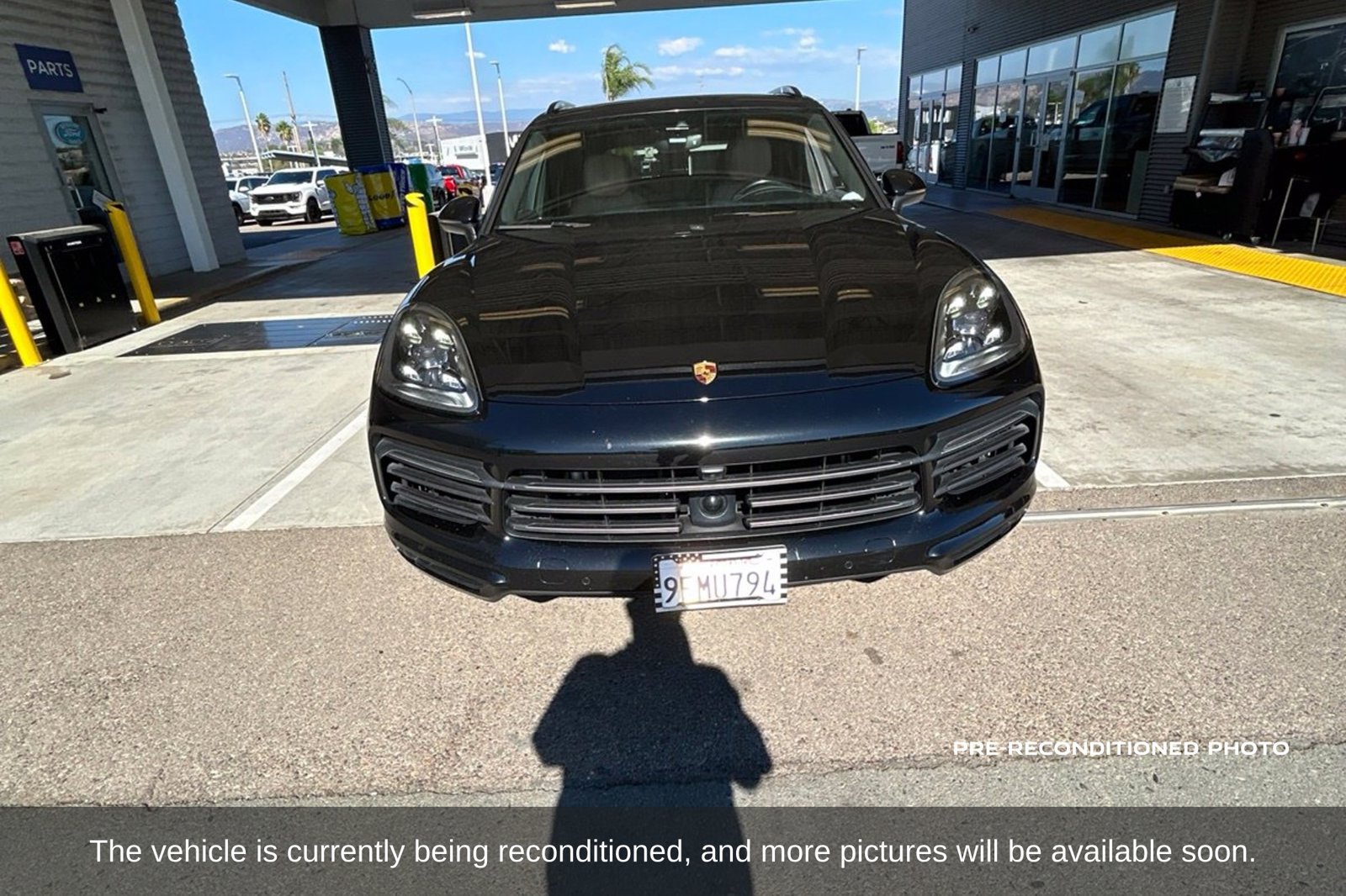 Used 2023 Porsche Cayenne S AWD/4WD image 2