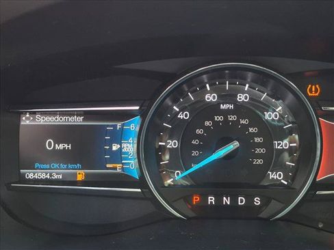 Used 2016 Ford Explorer XLT w/ Equipment Group 202A AWD/4WD image 8