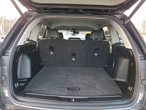 Used 2022 Jeep Grand Cherokee Limited image 30