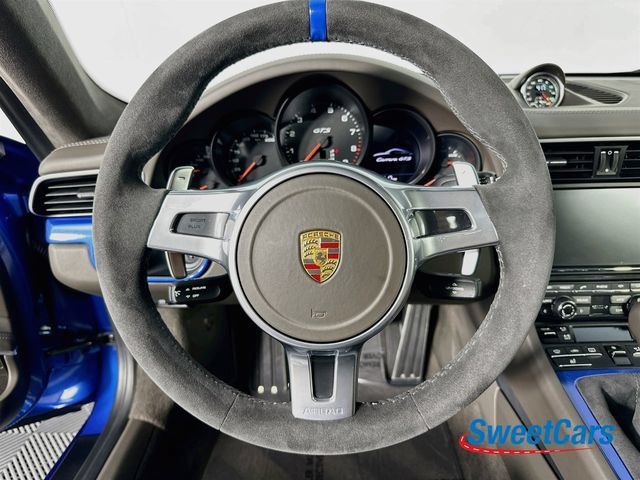 Used 2016 Porsche 911 Carrera GTS RWD image 15