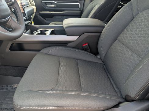 New 2026 RAM 1500 Big Horn AWD/4WD image 8