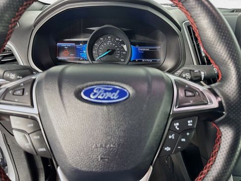 Used 2024 Ford Edge ST-Line image 16