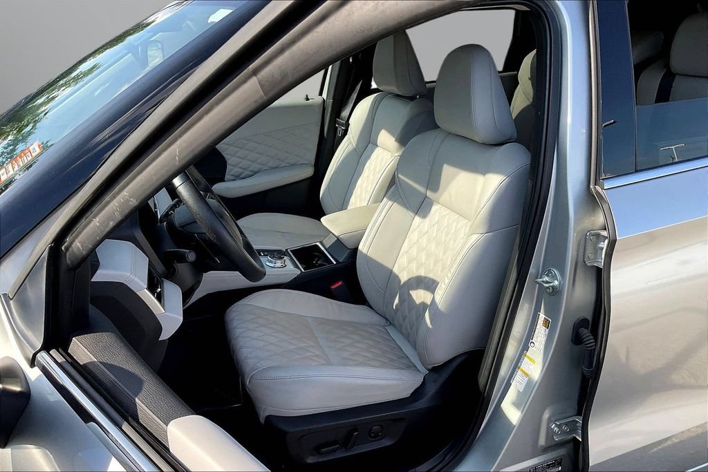 Used 2024 Mitsubishi Outlander SEL AWD/4WD image 21