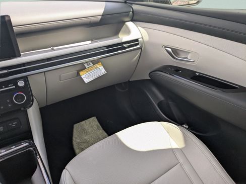 New 2026 Hyundai Tucson Limited FWD image 21