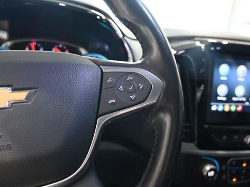 Used 2021 Chevrolet Traverse LT FWD image 24