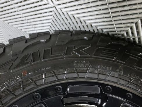 Used 2020 RAM 1500 Limited AWD/4WD image 43