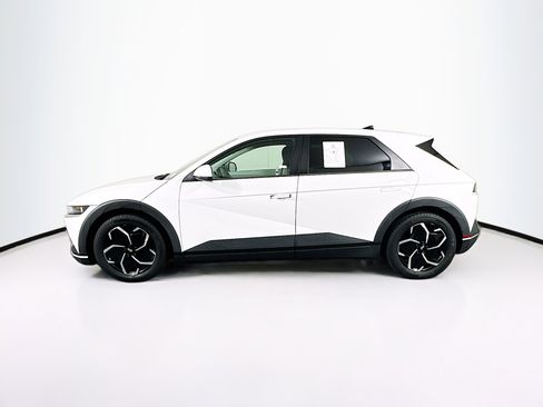 Used 2024 Hyundai Ioniq 5 SE RWD image 4