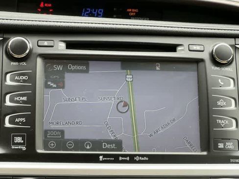 Used 2017 Toyota Highlander Limited Platinum AWD/4WD image 12