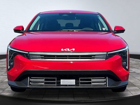 Certified 2025 Kia K4 FWD image 2